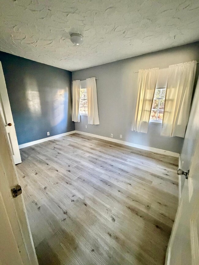 Building Photo - 21157 1/2 Placeritos blvd