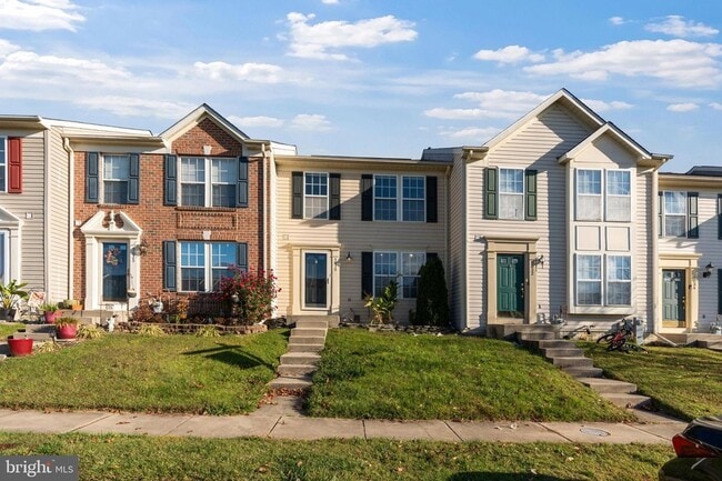 Primary Photo - 5030 Finsbury Rd