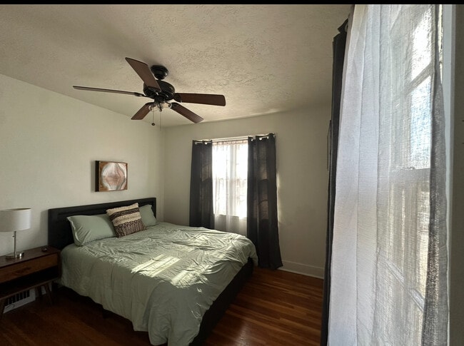 Building Photo - 1223 26th St