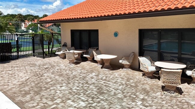 Building Photo - 20 Vía De Casas Sur