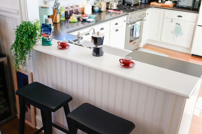 Building Photo - Beautiful Single Family Home in Willoughby Beach!!