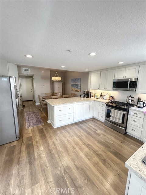 Building Photo - 801 Via Presa