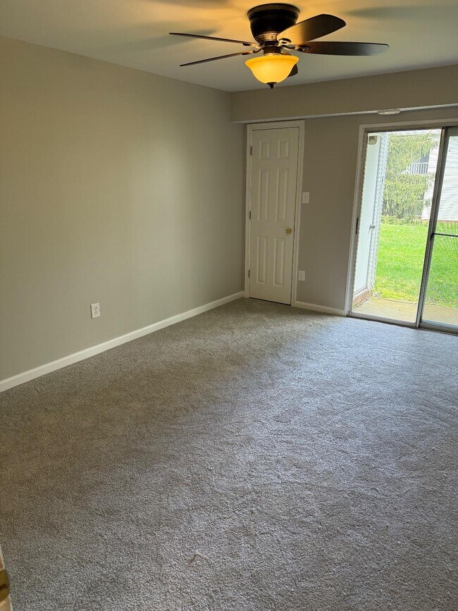 Building Photo - 1203 Crosshill Ct