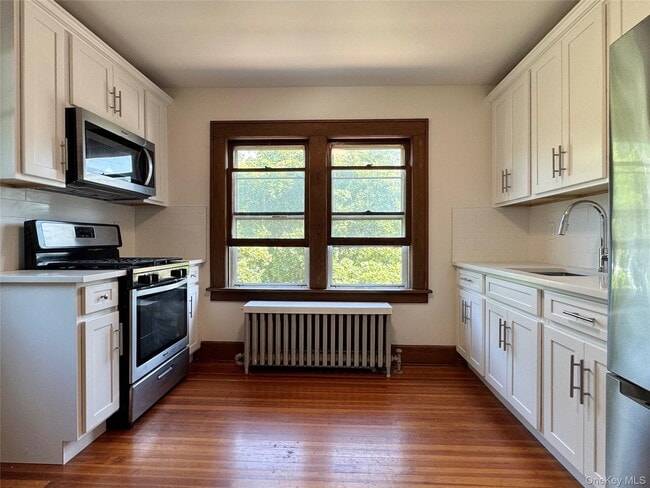 Building Photo - 49 Mountain Ave