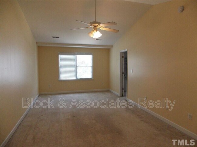 Building Photo - 5523 Cottonrose Ln