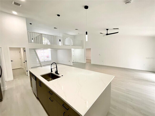 Building Photo - 1307 Belcher Dr