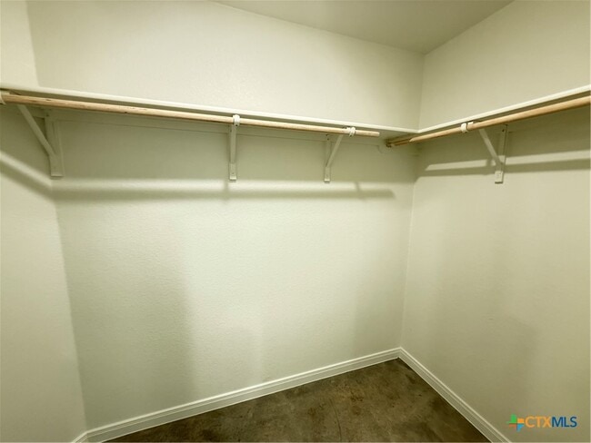 Building Photo - 903 Switchgrass Dr