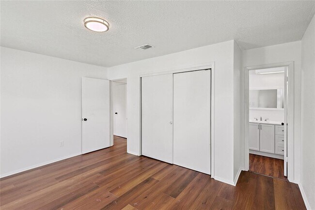 Building Photo - 11414 Montverde Ln