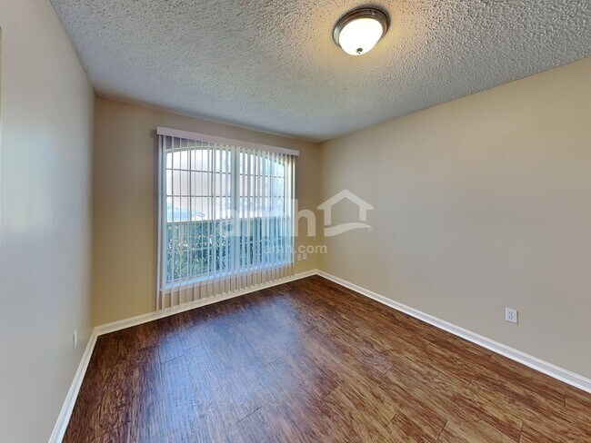 Building Photo - 2508 Westchester Ct