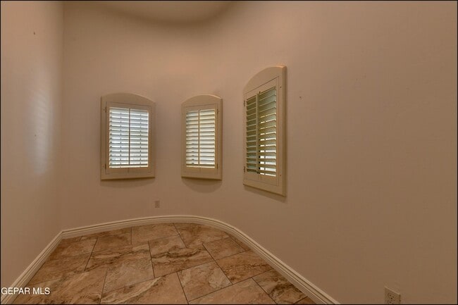 Building Photo - 6304 Franklin Trail Drive