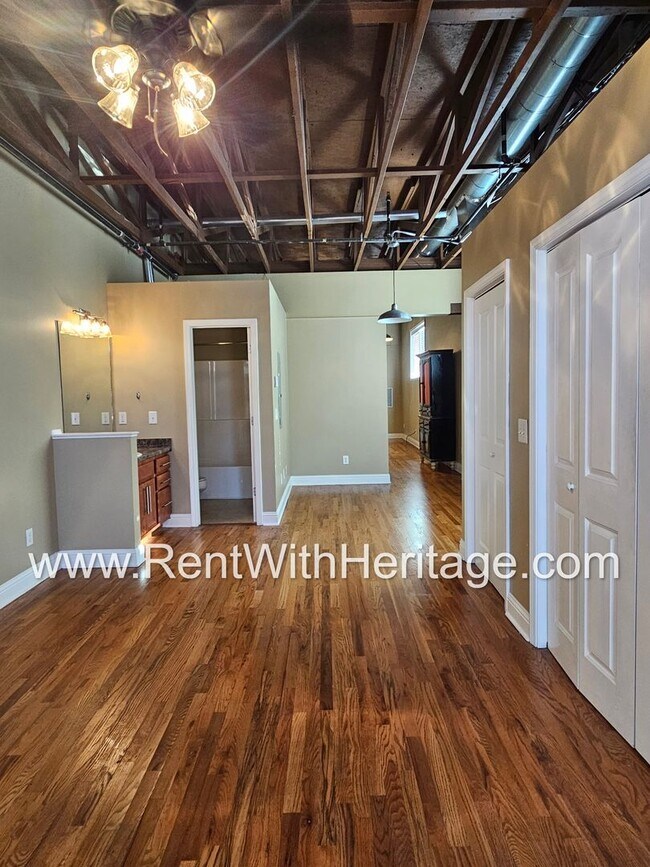 Building Photo - WOW!!.....GORGEOUS LOFT APARTMENT!!!!....DOWNTOWN VILLA RICA