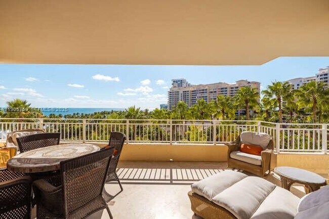 Building Photo - 791 Crandon Blvd