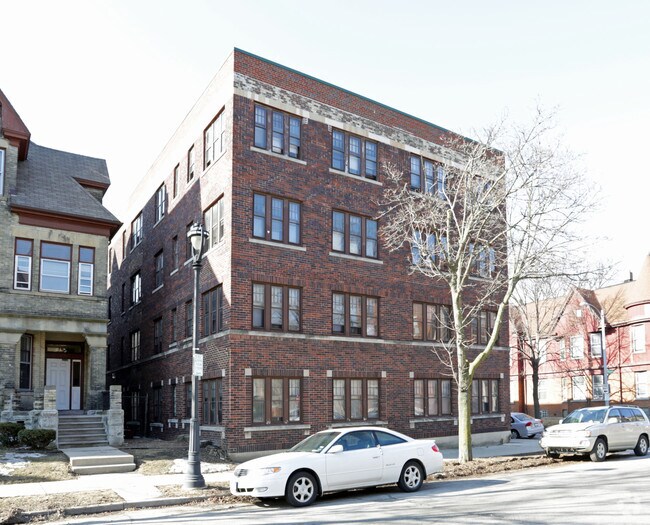 Building Photo - Union Street Apartments