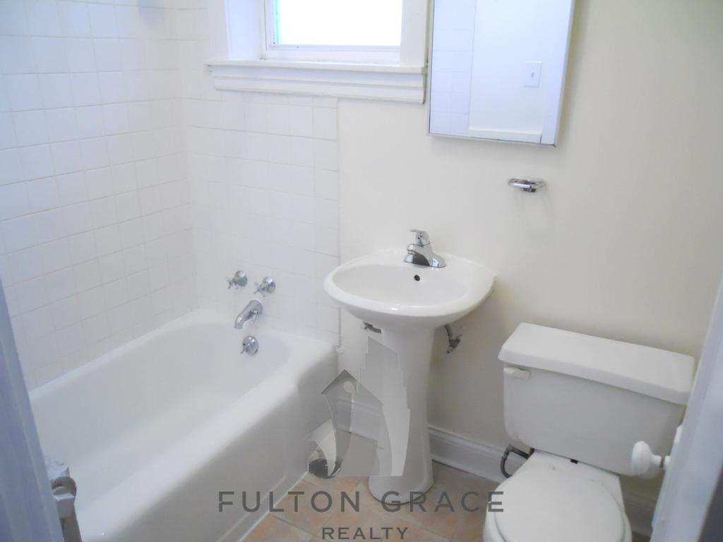 Building Photo - 4407 Malden St