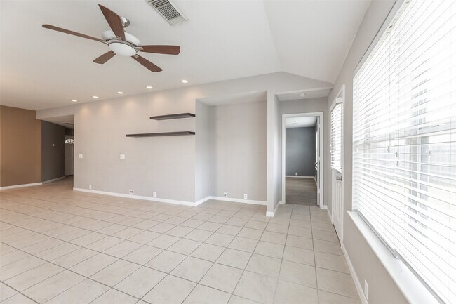 Building Photo - 16522 Grenada Falls Dr