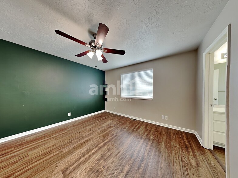 Building Photo - 5521 W Stone Blf Wy