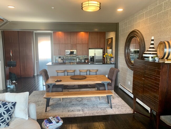 Main Floor Living Area & Kitchen - 11853 Bradburn Blvd