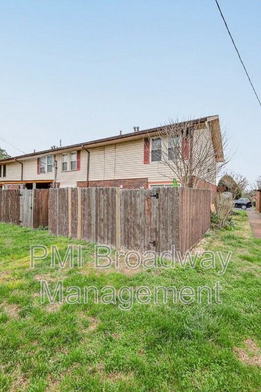 Building Photo - 500 Paragon Mills Rd