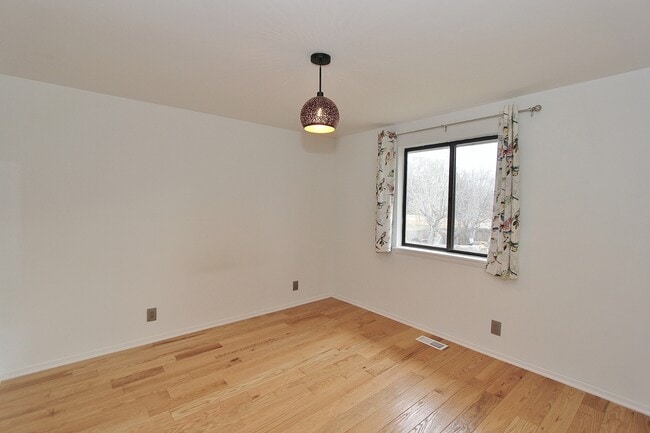 Building Photo - 11887 W Alfred St