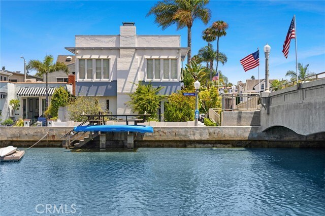 Building Photo - 200 Grand Canal