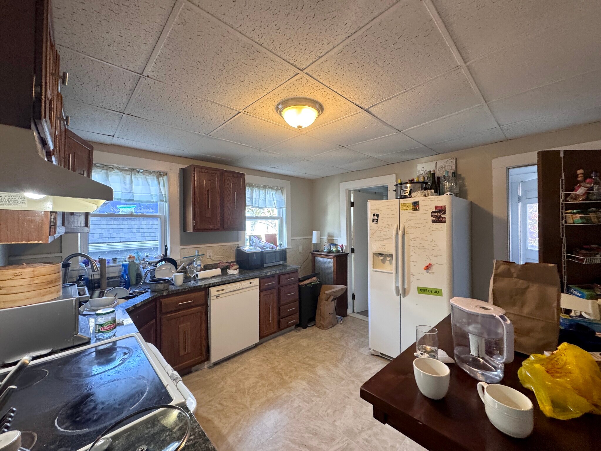 Building Photo - 1386A Beacon St