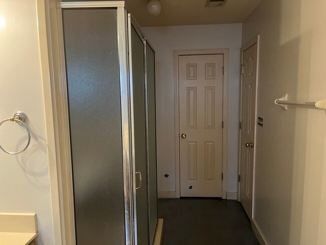 Building Photo - 3835 Melanie June Dr