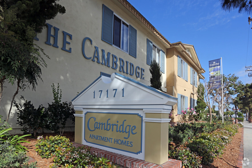 Building Photo - Cambridge Apartments