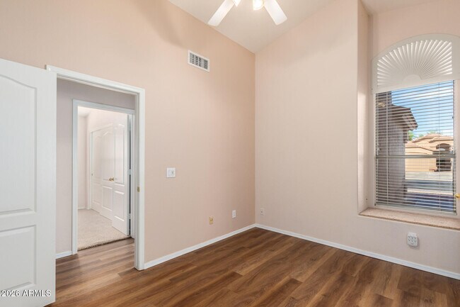 Building Photo - 6431 W Escuda Rd