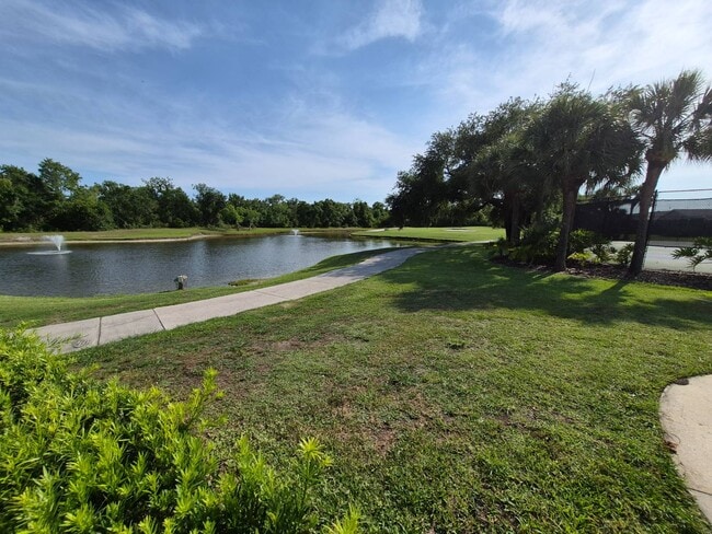 Building Photo - 2113 Sawgrass Ln