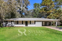 Building Photo - Carve Out a Great Life Here!