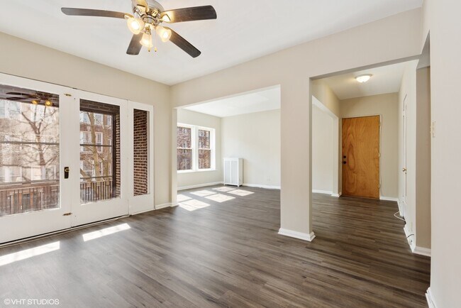 Building Photo - 1408 W Jonquil Terrace