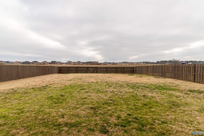 Building Photo - 17331 Fieldway Cir