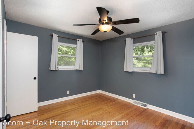 Building Photo - 3 br, 2 bath House - 210 Landsbury Dr.