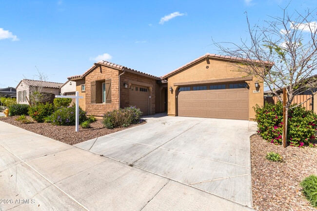 Building Photo - 9342 W Roma Ave