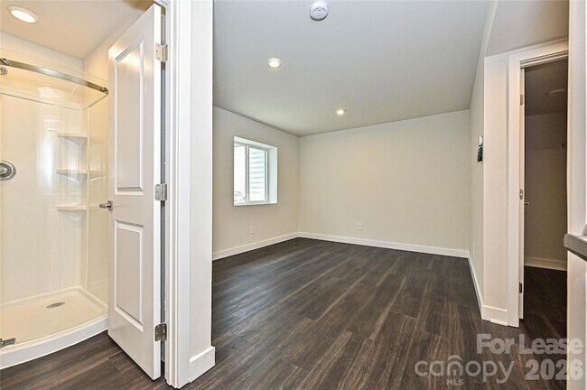 Building Photo - 7637 Griffins Gate Dr SW