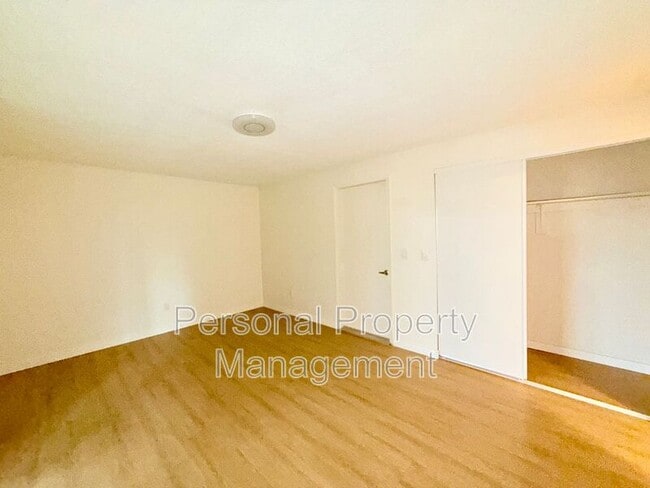 Building Photo - 519 NW 82nd St
