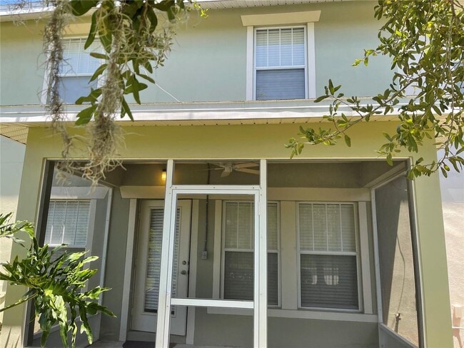 Building Photo - Beautiful Townhouse located in Crowntree L...
