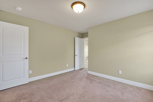 Building Photo - 505 Tidal Ct