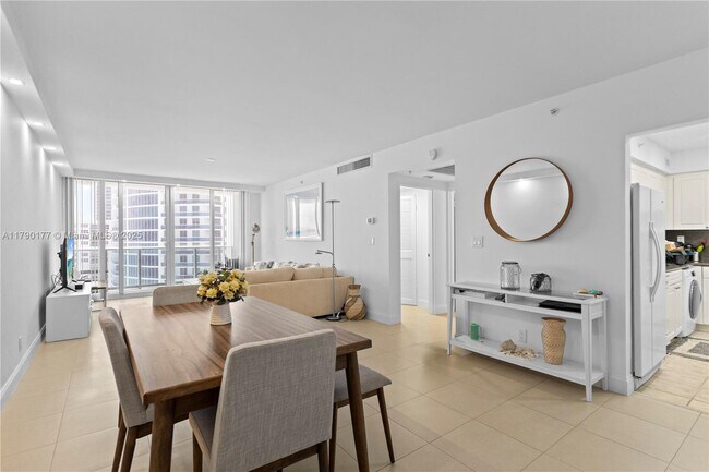 Building Photo - 2501 S Ocean Dr