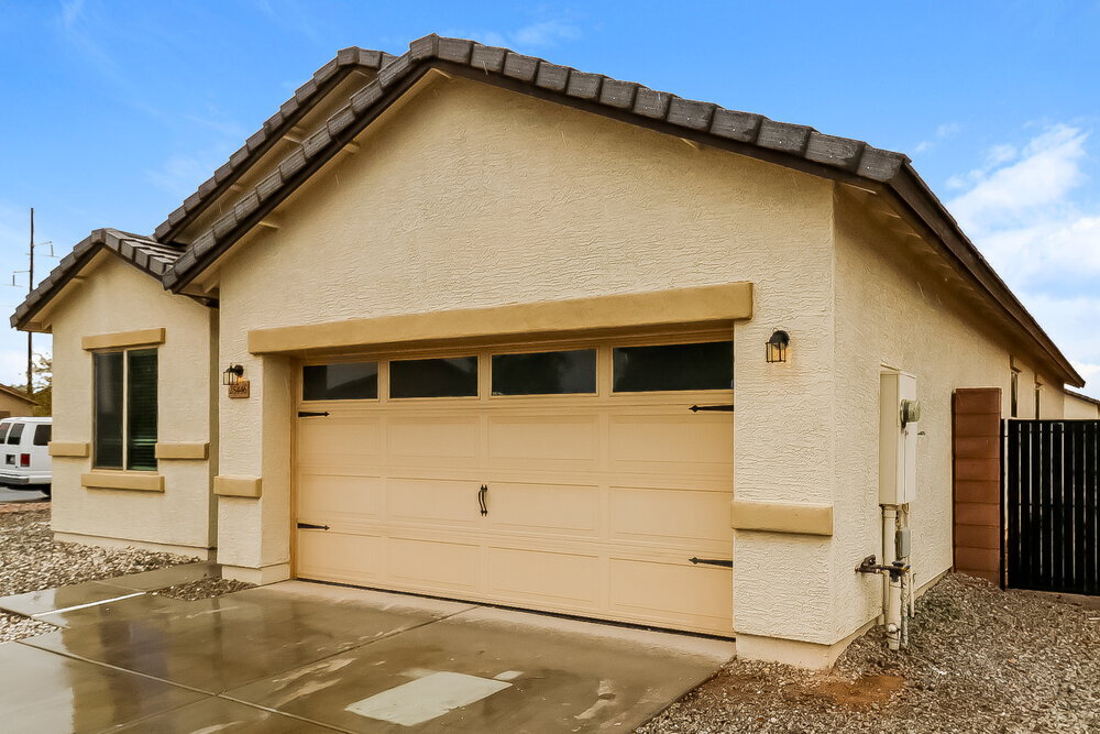 Building Photo - 25446 W Carson Dr