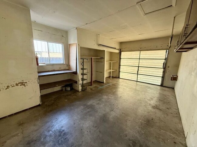 Building Photo - ***MOVE-IN SPECIAL 2 WEEKS FREE***2 Bed, 1.5 Bath Duplex for Rent in Fort Collins!