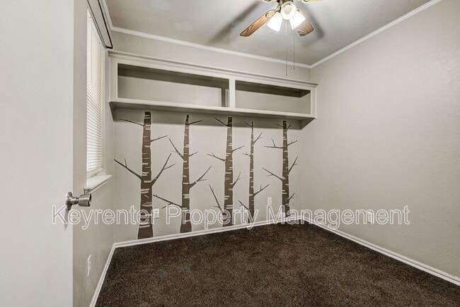 Building Photo - 1120 Kings Ct