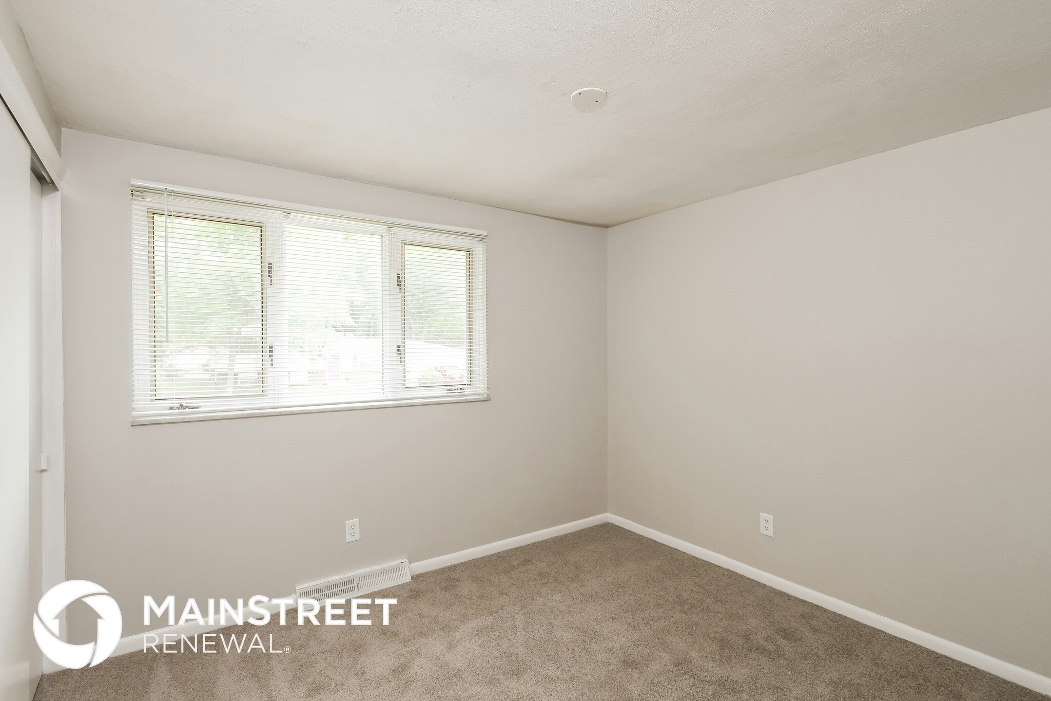Building Photo - 9121 Shenandoah Dr