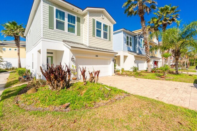 Building Photo - Welcome to Coastal Living at its Finest!