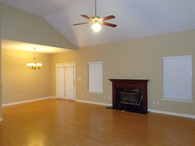 Building Photo - 4804 Peninsula Pointe Dr