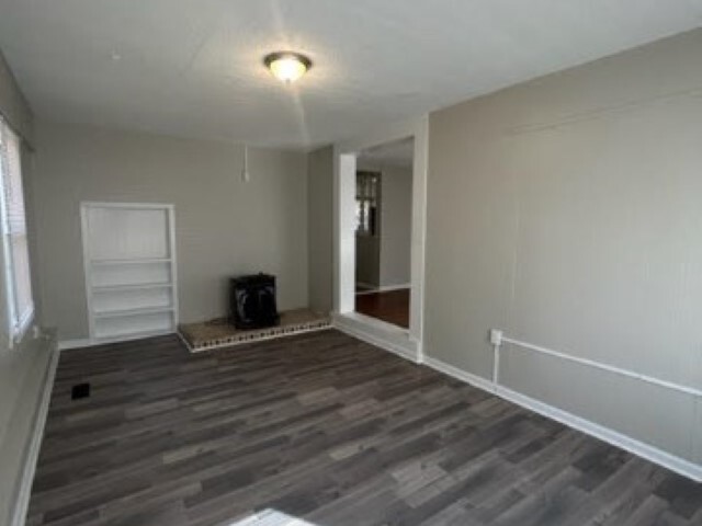 Building Photo - 857 Glen Oak Dr