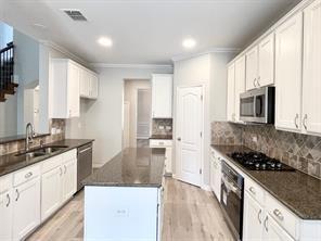 Building Photo - 9325 Jerico Dr