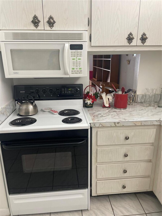 Building Photo - 4881 NW 22nd St