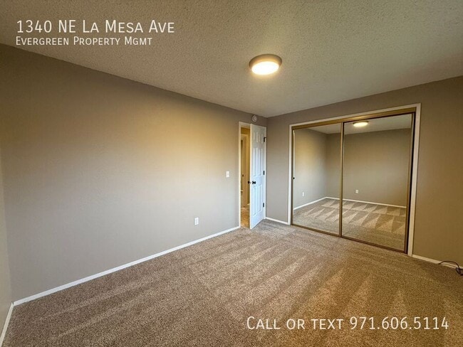 Building Photo - 1340 NE La Mesa Ave