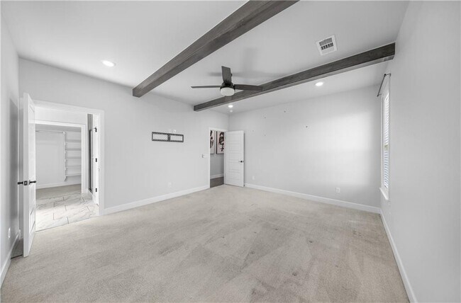 Building Photo - 1140 Hope St